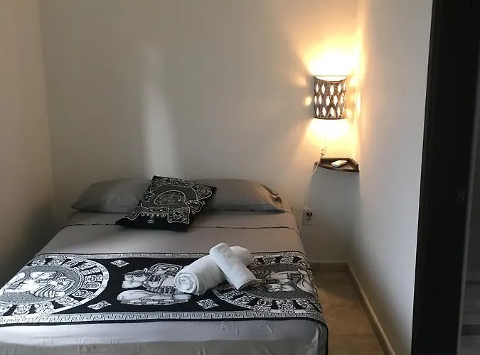 Acomodação com café da manhã  Casa Alegria *